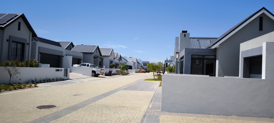 3 Bedroom Property for Sale in Sitari Country Estate Western Cape